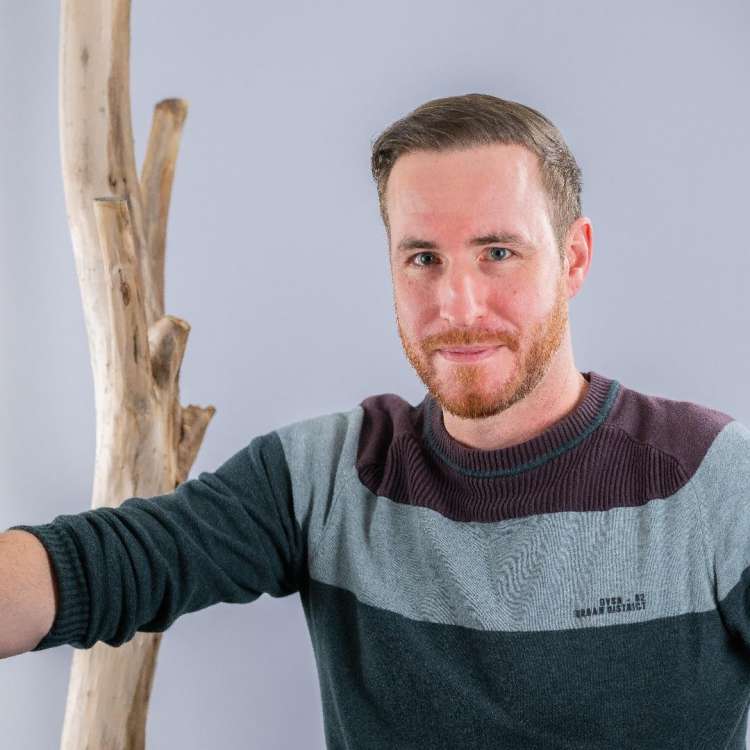 Jan Anthamatten (jan.anthamatten@erlebnisplus.ch)