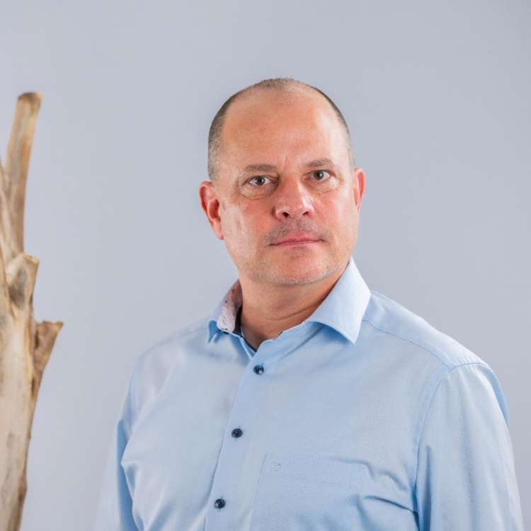 Pascal Berchtold (pascal.berchtold@erlebnisplus.ch)